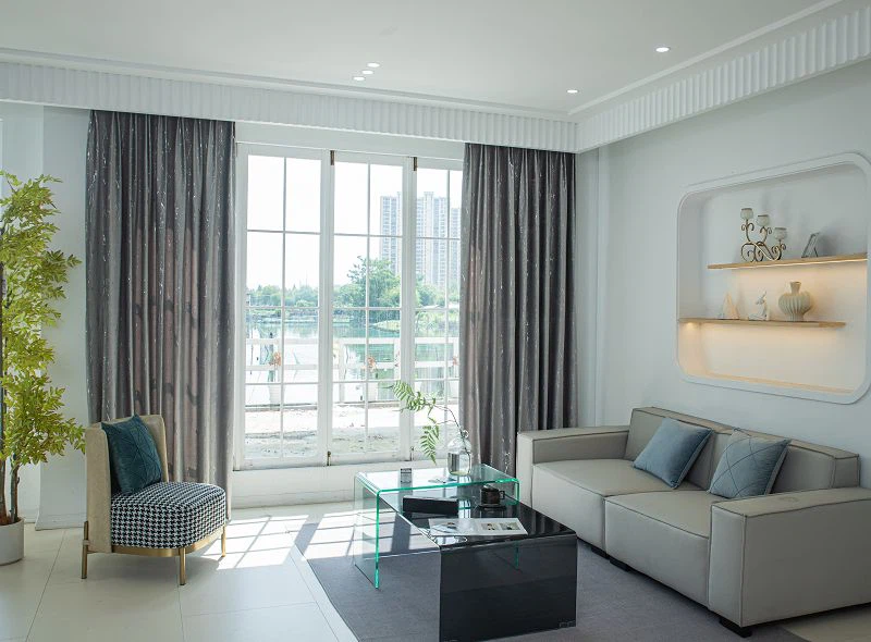 Holandský zamatový záves s bleskovým vzorom a striebornou fóliou